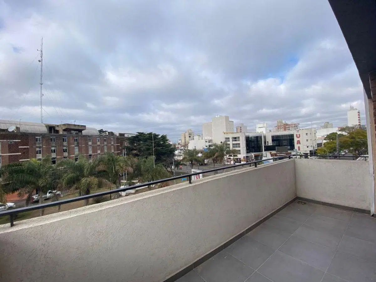 Departamento alquiler Berazategui Este 5