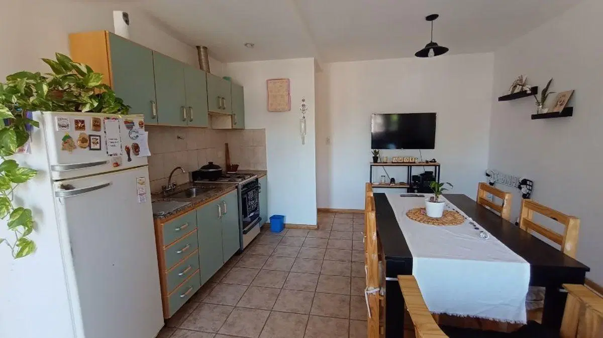 Casa PH alquiler Bernal Este 5
