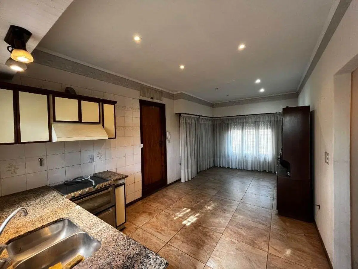 Casa PH venta Quilmes Oeste 2