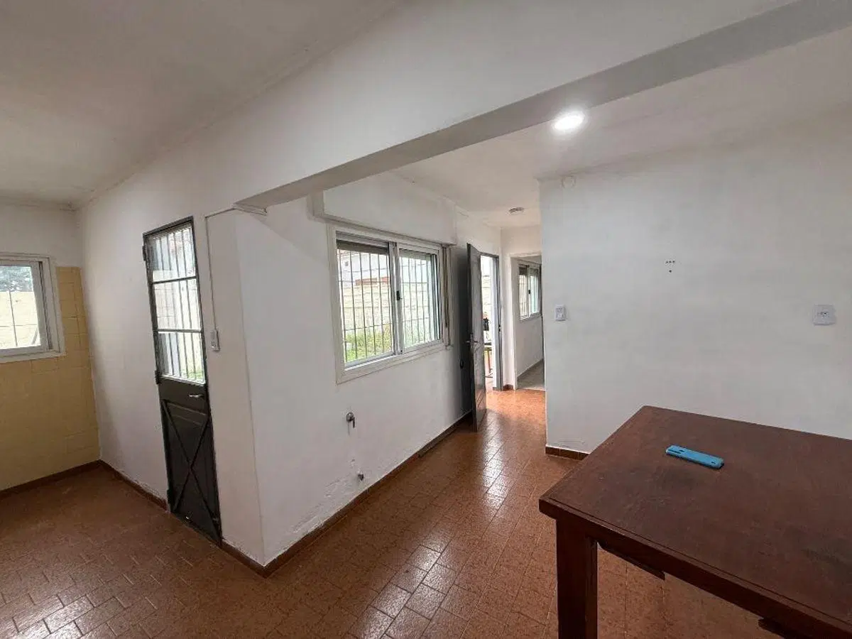 Casa PH venta Bernal Centro 5