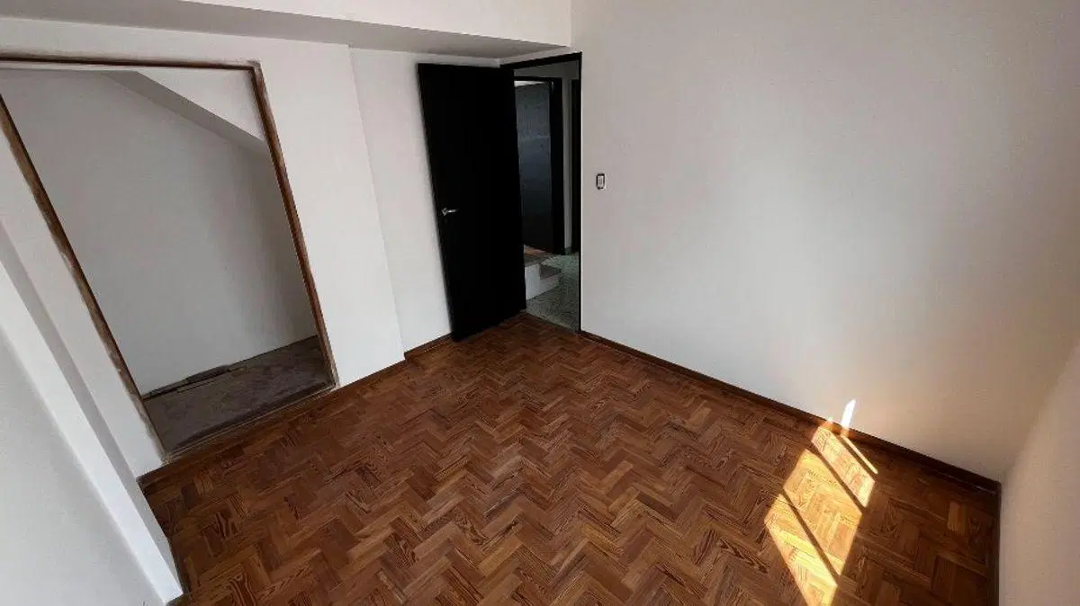 Departamento tipo casa venta Barrio Parque 4