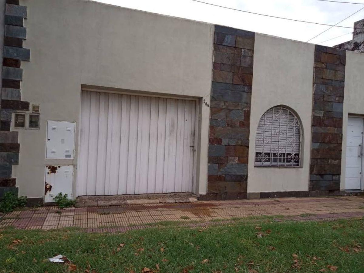 Casa venta Bernal Oeste