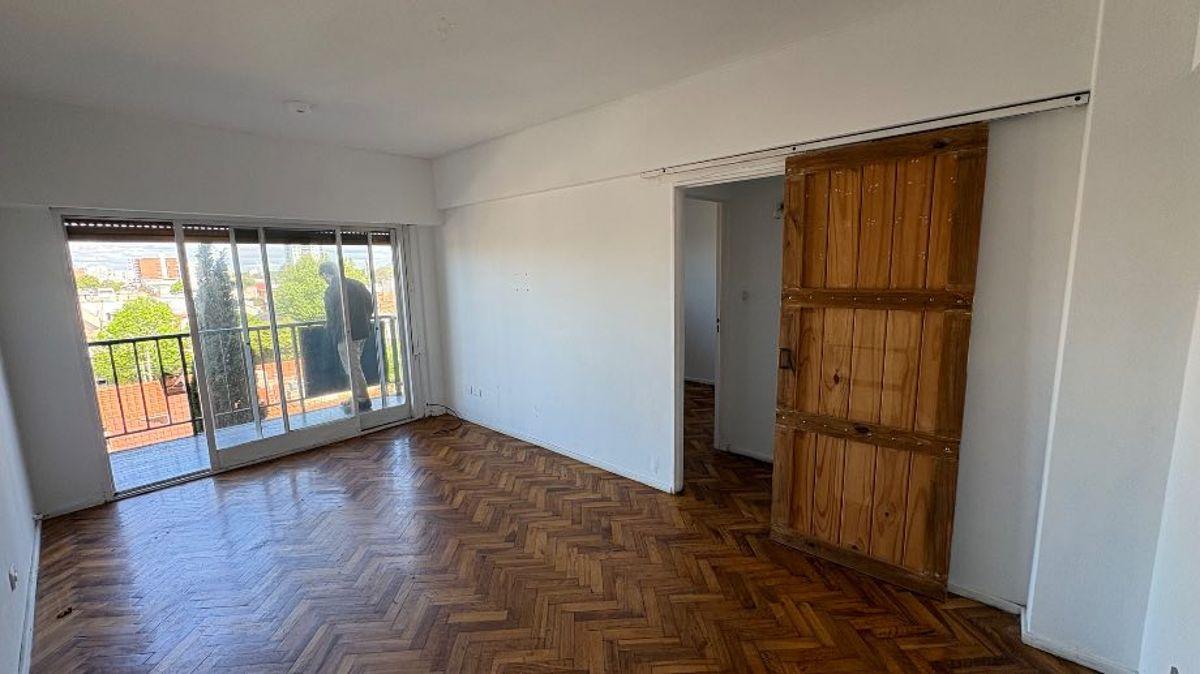 Foto de Departamento alquiler Barrio Parque, imagen 2