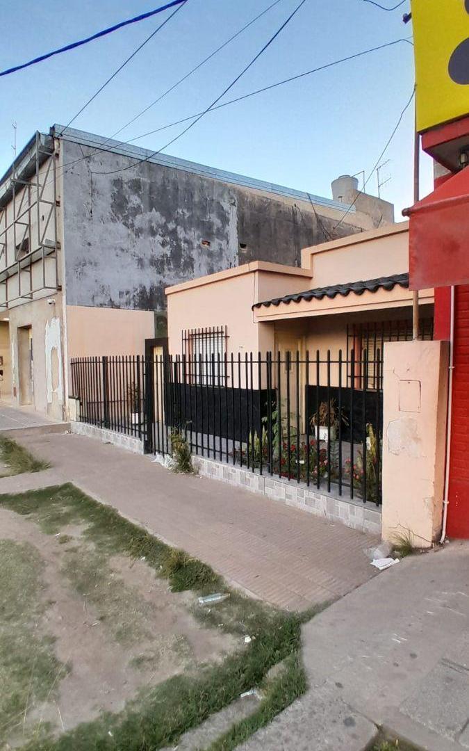 Foto de CASA + DEPTO - IDEAL PARA DESARROLLO COMERCIAL - AVDA ARISTOBULO DEL, imagen 4