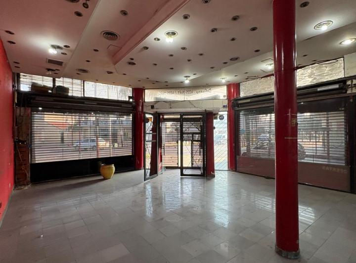 LOCAL COMERCIAL EN ALQUILER EN LANUS 5