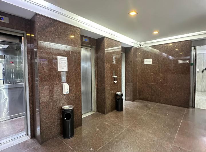 ALQUILER DOS DORMITORIO CON COCHERA GALERIA DEL PASEO 1