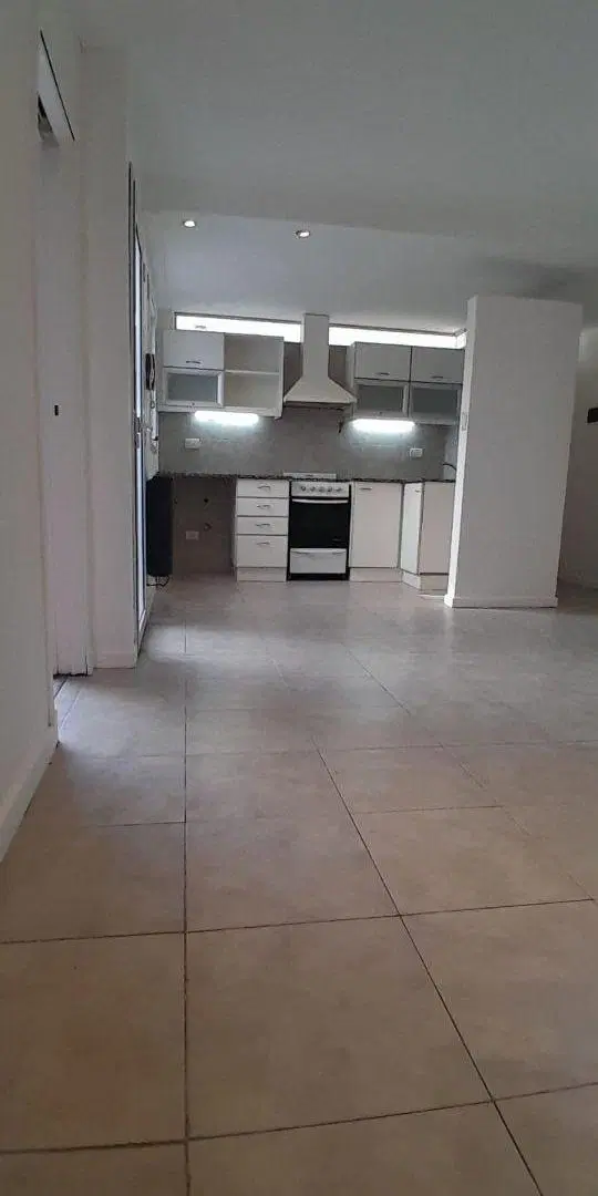 Departamento dos ambientes con cochera Garay y Neuquen 4