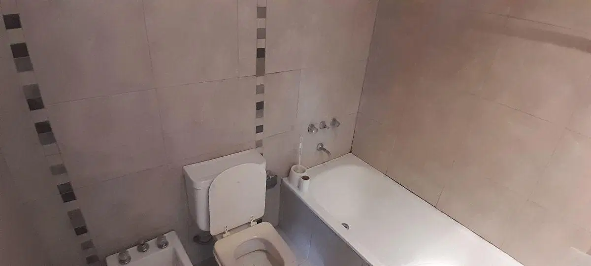 Departamento dos ambientes con cochera Garay y Neuquen 3