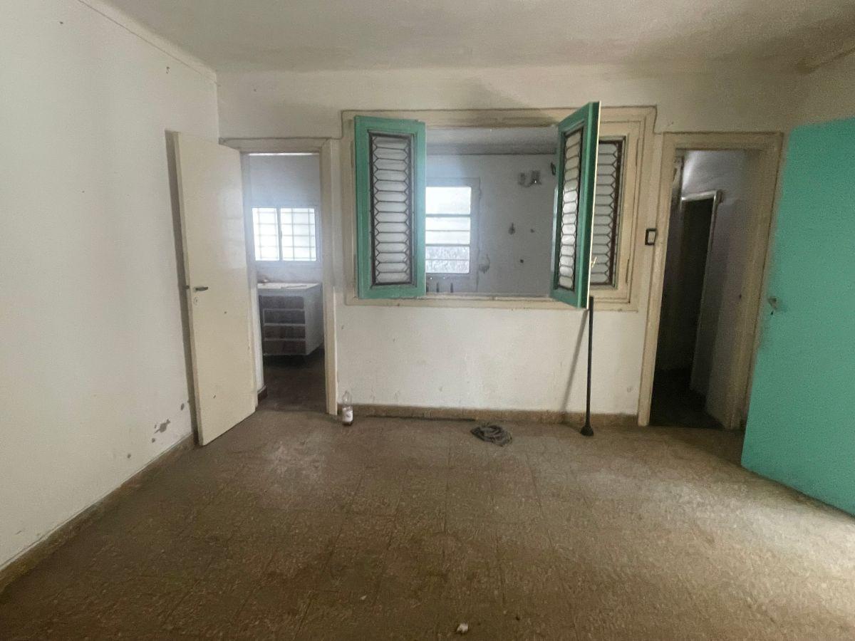 Foto de Local comercial de 80 m² en alquiler en Nueva Pompeya sobre avenida, imagen 1