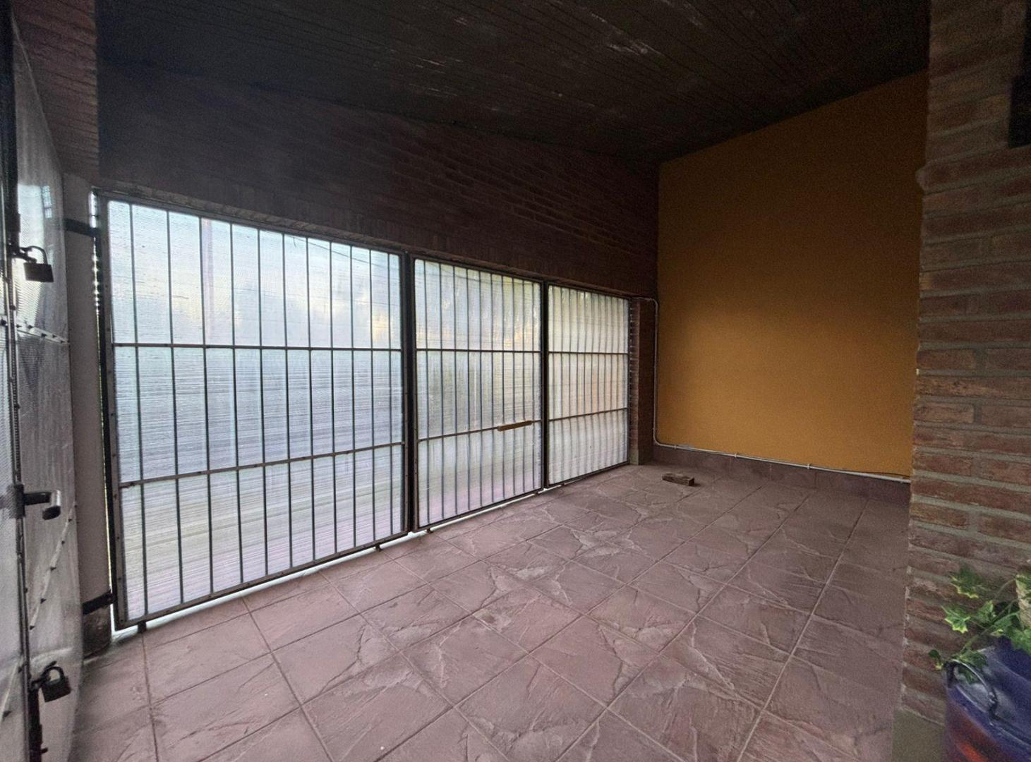 Foto de CASA QUINTA CON PILETA EN CASILDA, imagen 3