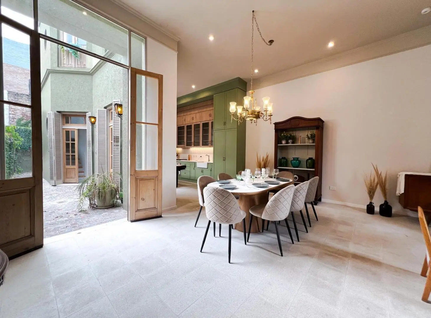 VENTA CASA RECICLADA TRES DORMITORIOS CON PILETA COCHERA 3