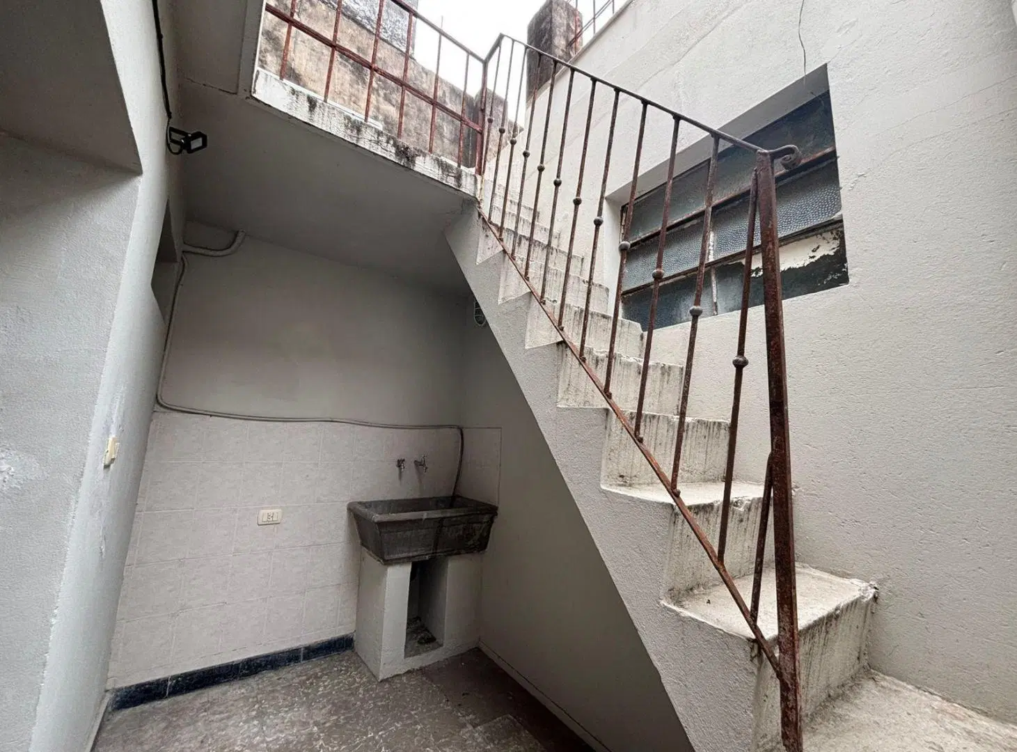 DEPARTAMENTO PLANTA BAJA 4