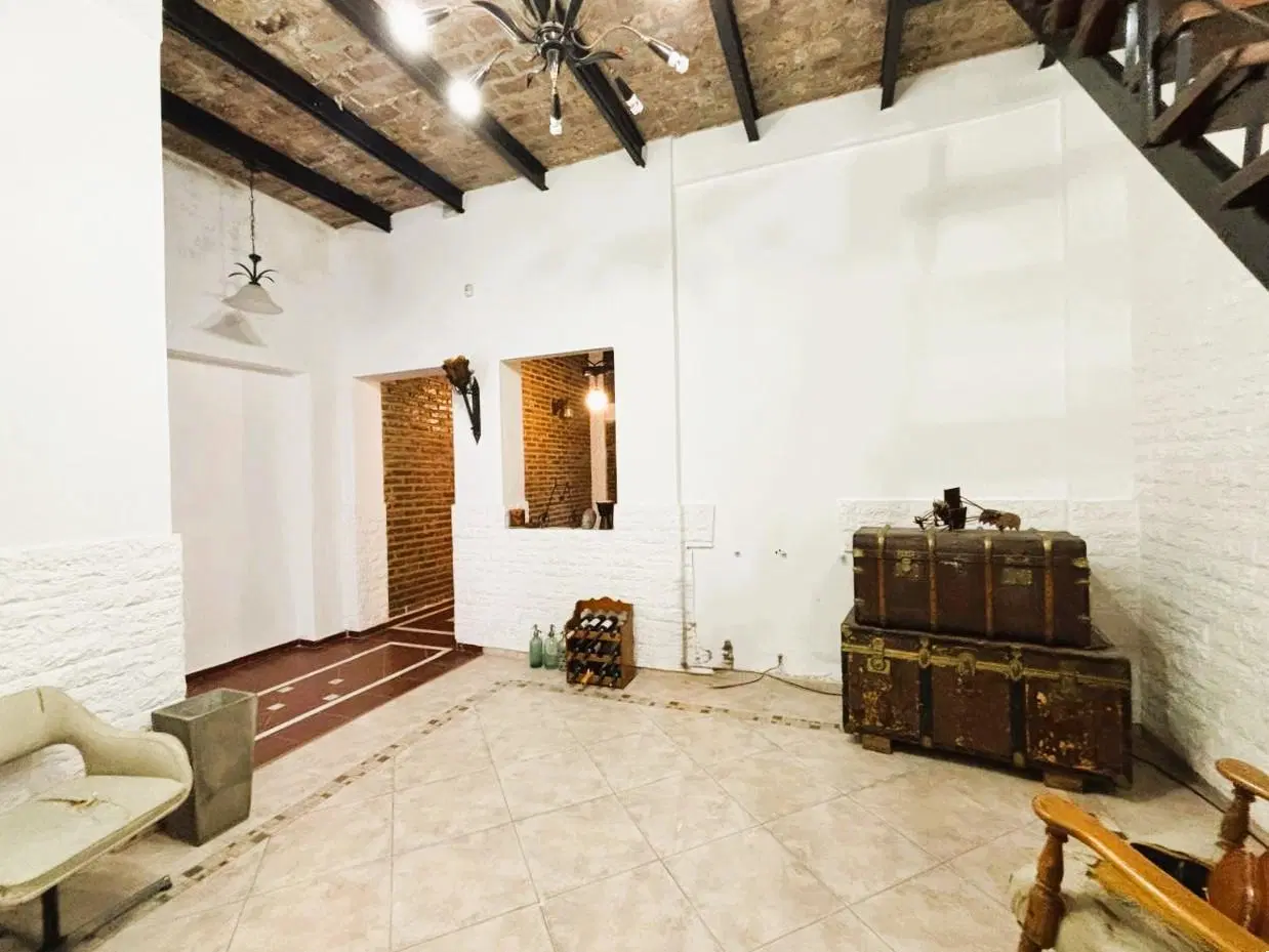Casa de dos dormitorios y patio 4