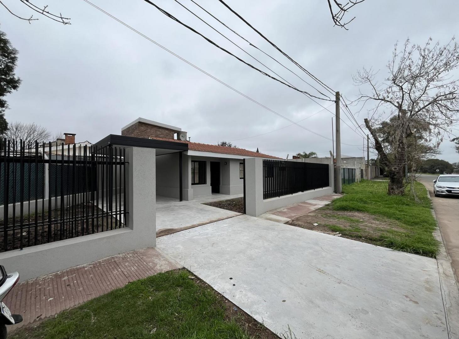 Foto de Venta Casa 3 dormitorios comodín totalmente reciclado en Lomas de, imagen 1