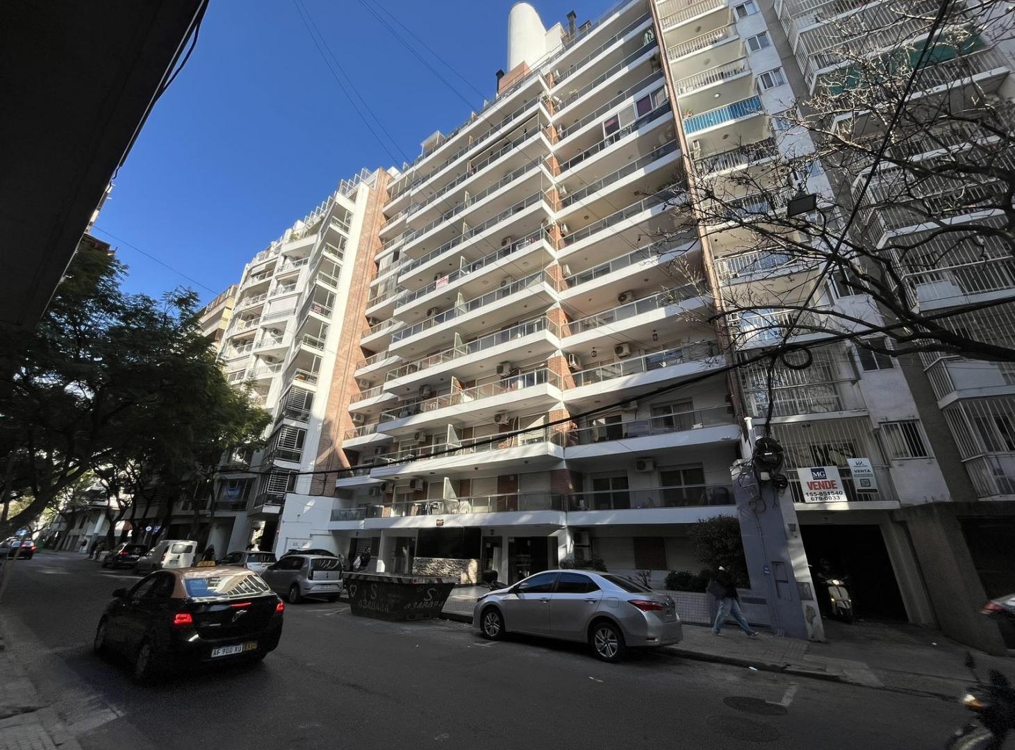 Foto de Venta departamento un dormitorio, quincho y pileta en zona Río, imagen 1