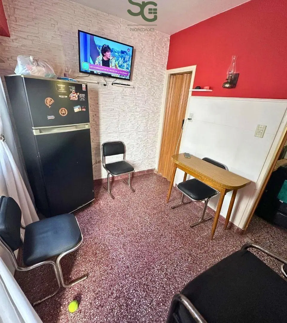 PH de 2 ambientes con pequeño patio a la venta en Chauvin, Mar del Plata 2
