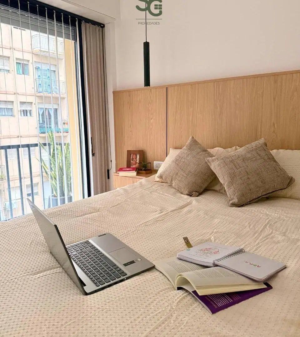 Departamento de 2 ambientes con balcon a la calle, reciclado. Centro, Mar del Plata 3