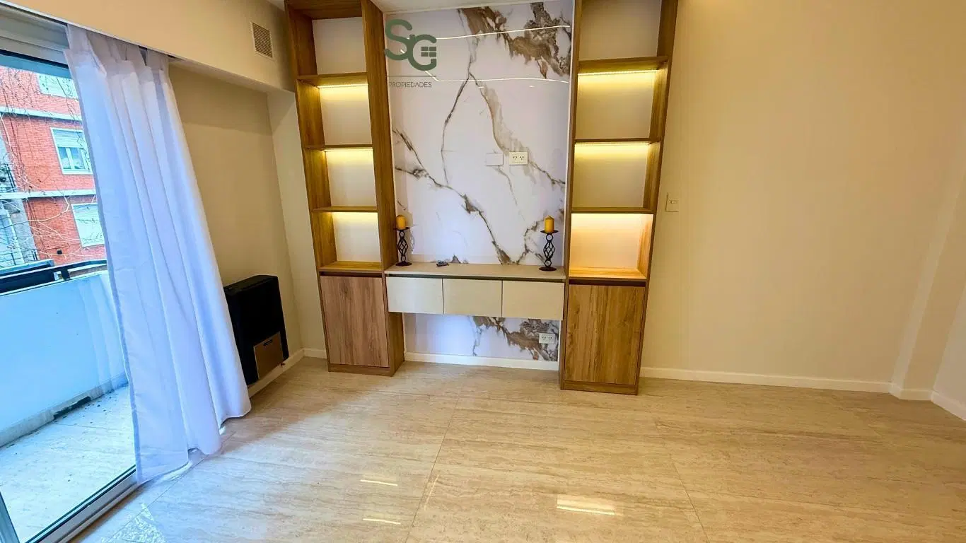 Departamento de 2 ambientes con balcon a la calle, refaccionado. Aldrey, Mar del Plata 3