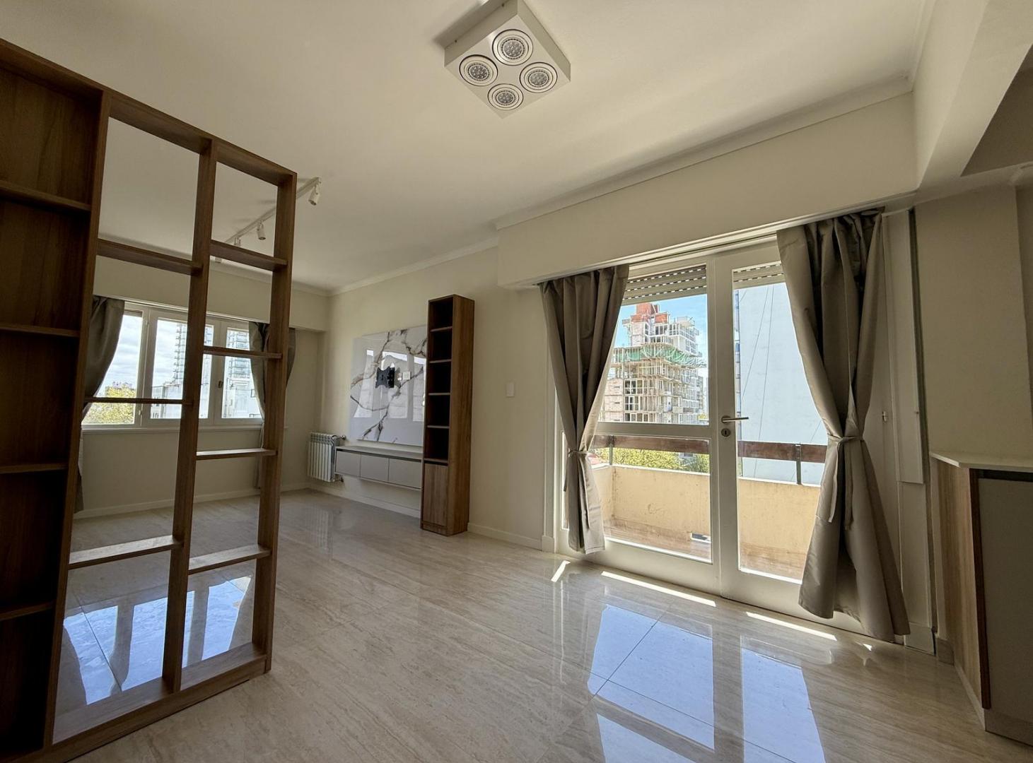 Foto de Departamento de 2 ambientes a la calle, reciclado a estrenar, en venta, imagen 5