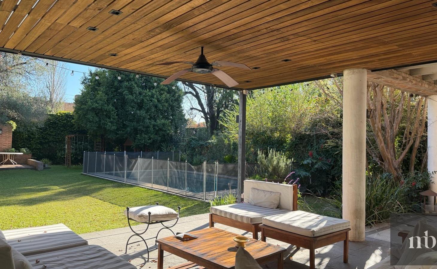 Foto de Nuevo ingreso - Espectacular casa en La Horqueta, imagen 4