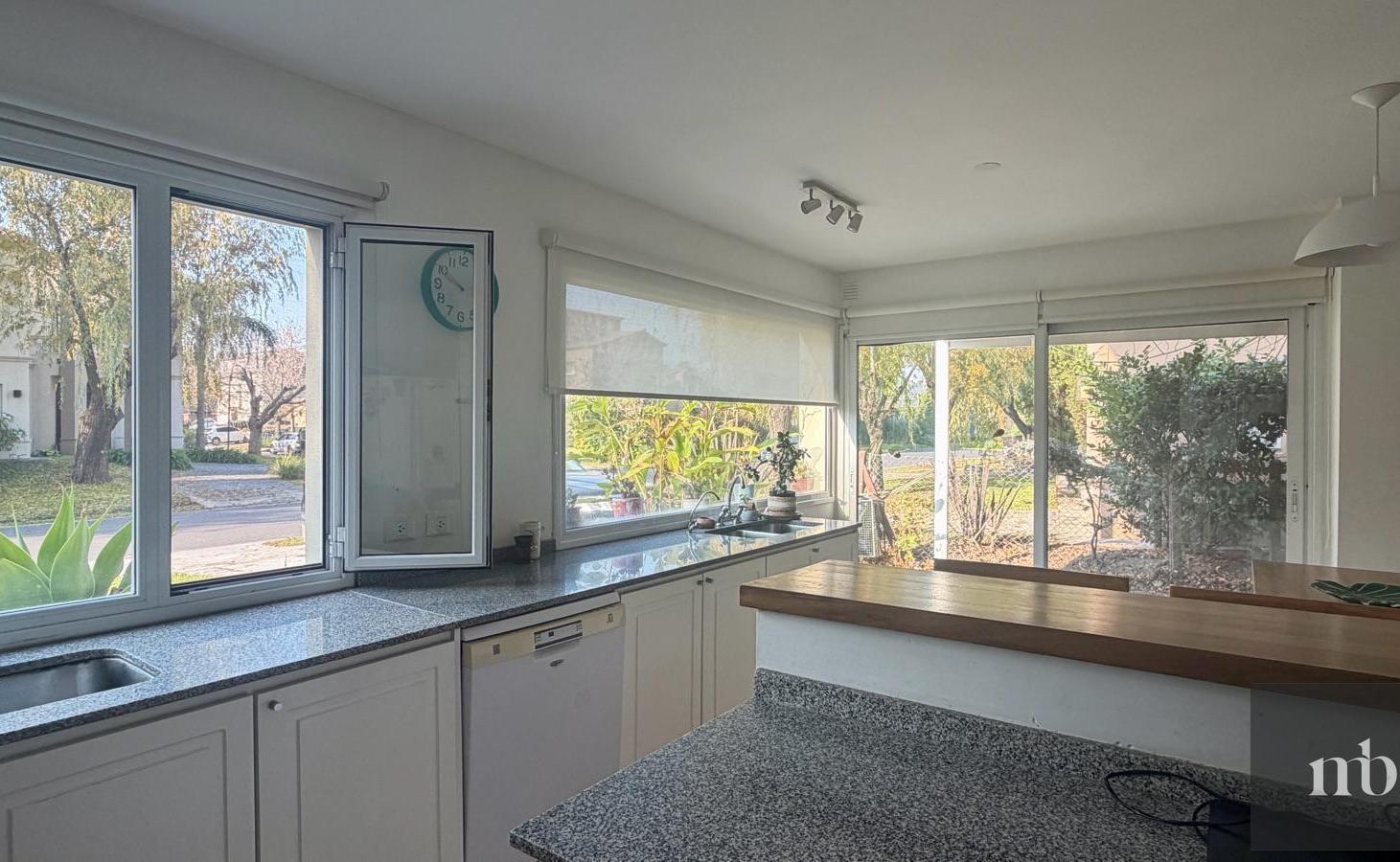 Foto de Venta en Talar del Lago 1, imagen 2