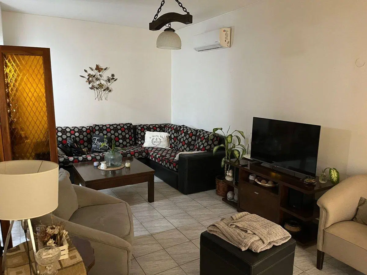 Exclusiva casa con piscina, en venta en Las Heras 3