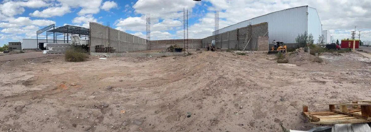 VENTA TERRENO CON ESTRUCTURA, PARQUE INDUSTRIAL 2