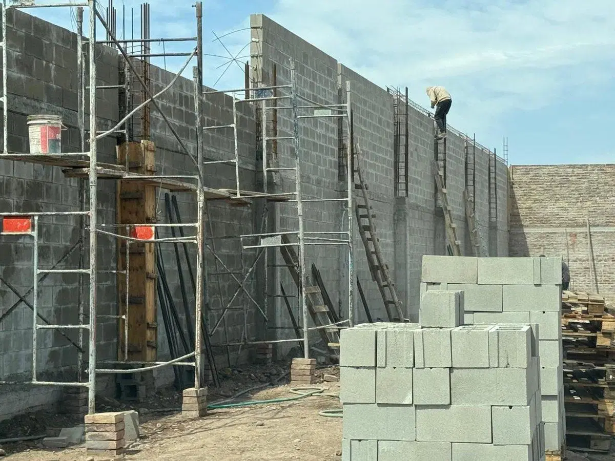 VENTA TERRENO CON ESTRUCTURA, PARQUE INDUSTRIAL 5