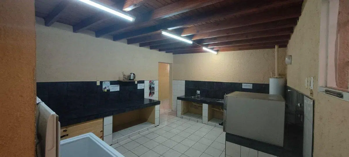 VENTA DE SALON DE EVENTOS 5