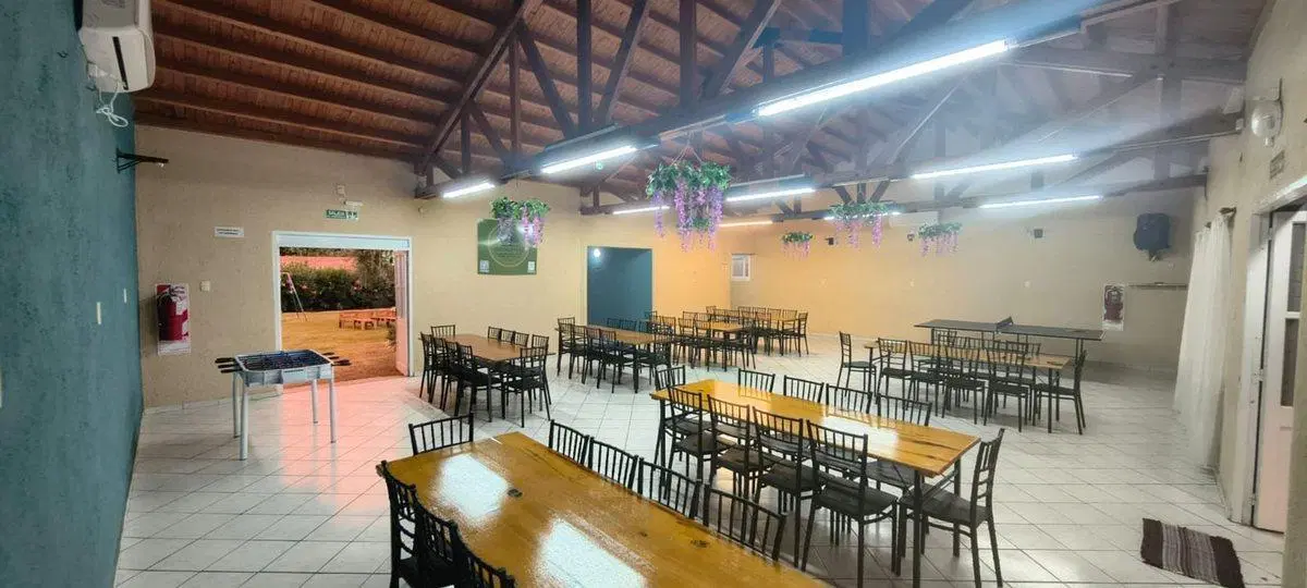 VENTA DE SALON DE EVENTOS 4