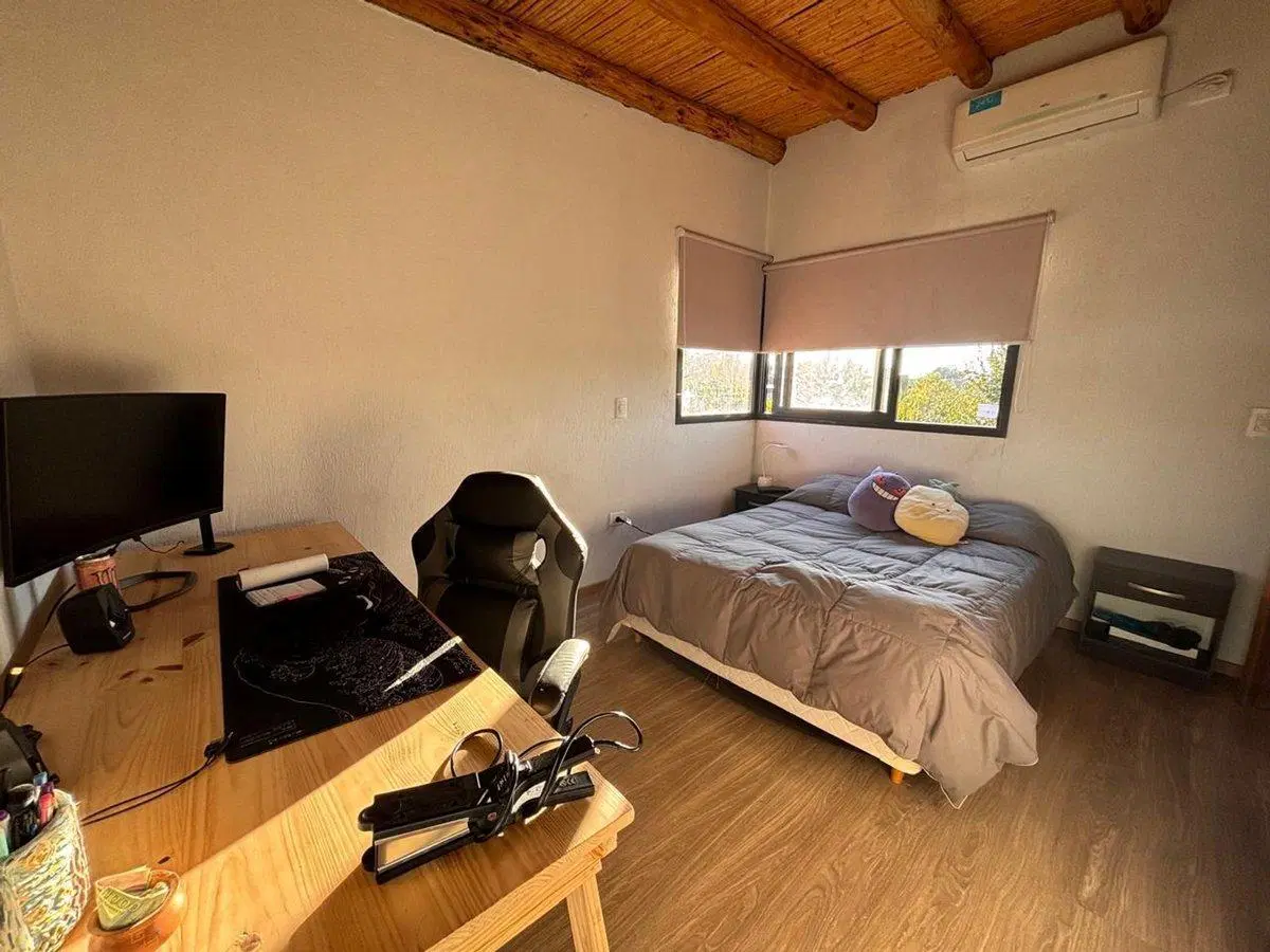 CASA EN BRISAS DE CHACRAS 3