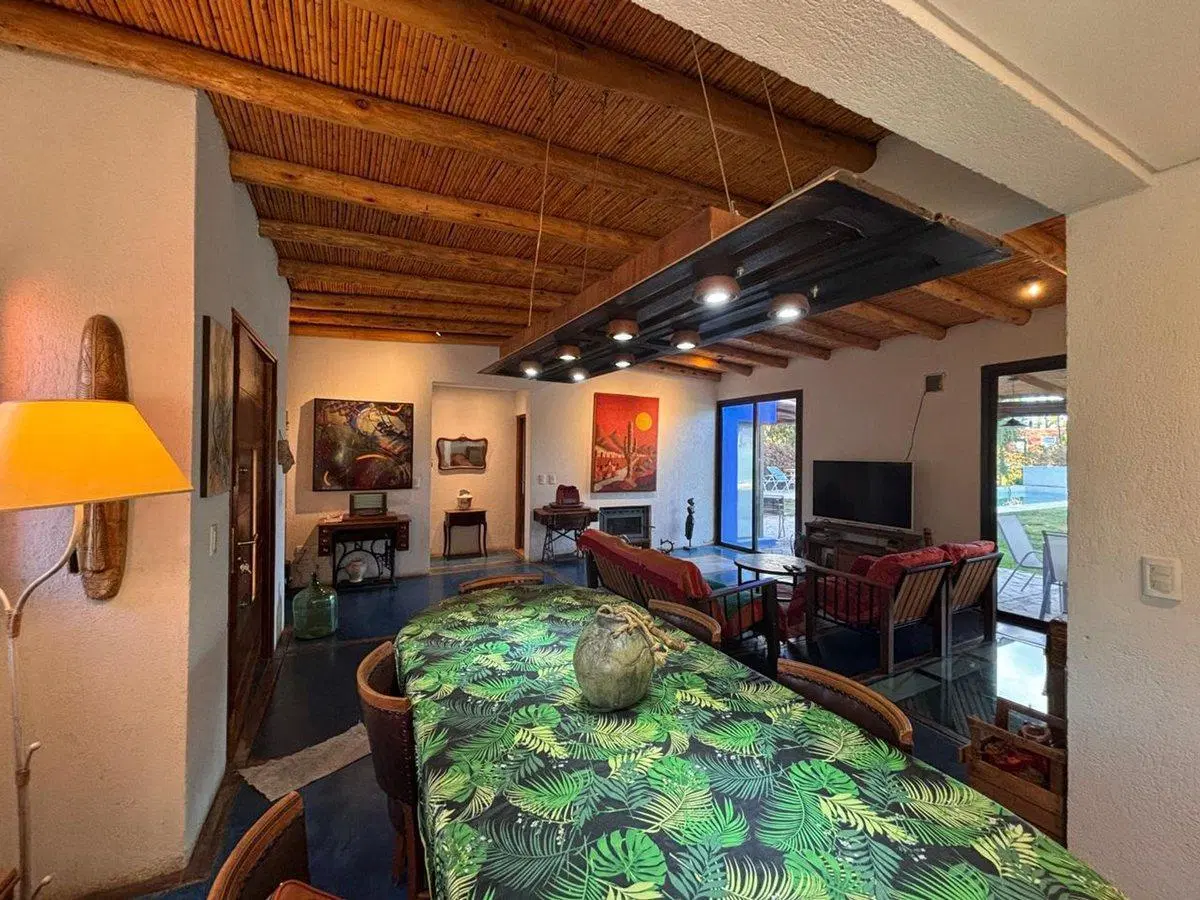 CASA EN BRISAS DE CHACRAS 2