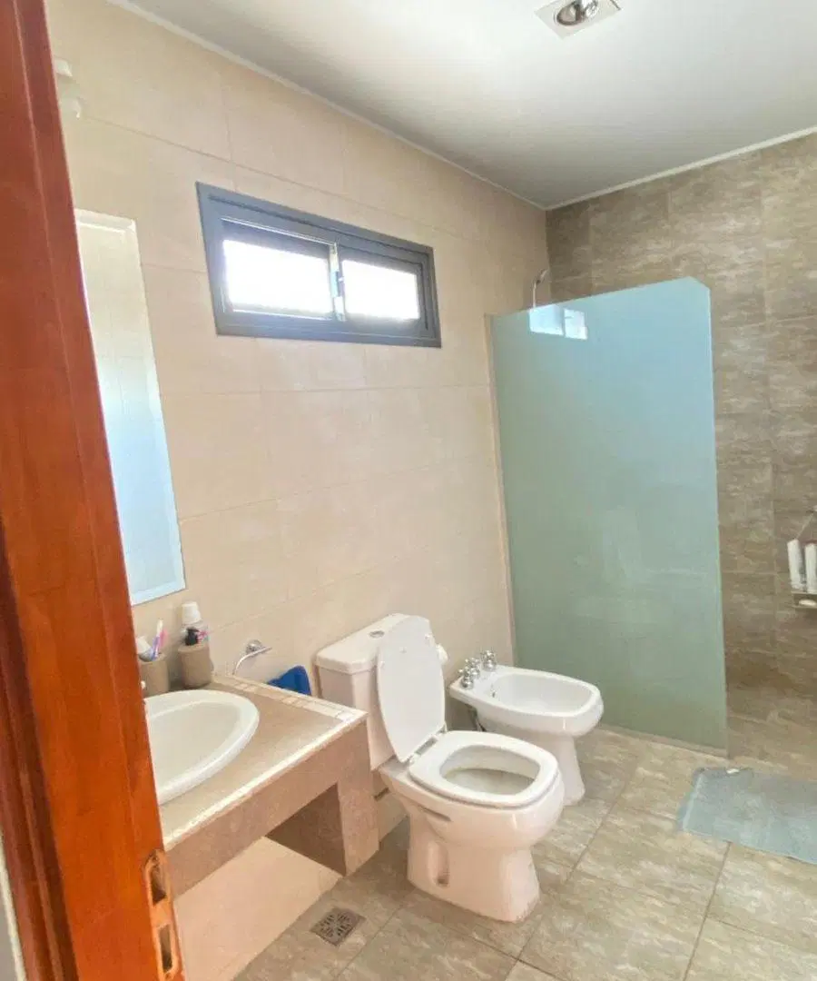 VENTA DE EXCELENTE DUPLEX BARRIO VIEJO TONEL 2 5