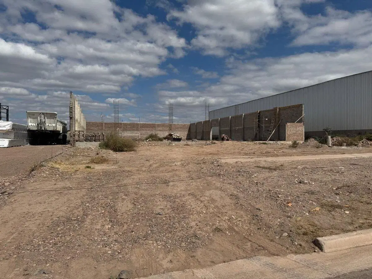 VENTA TERRENO CON ESTRUCTURA, PARQUE INDUSTRIAL 3