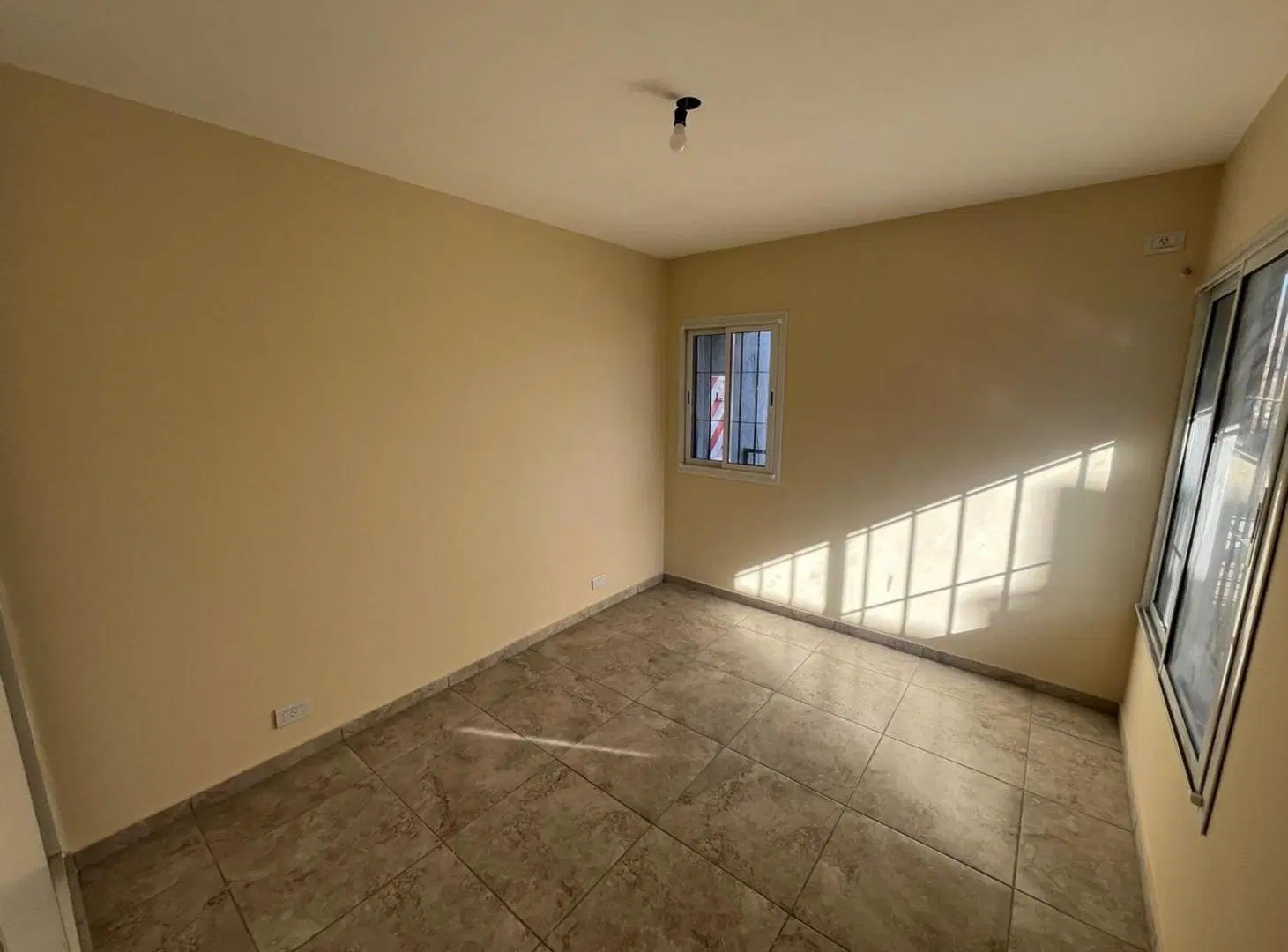 Departamento a estrenar se alquila en Carrodilla 3