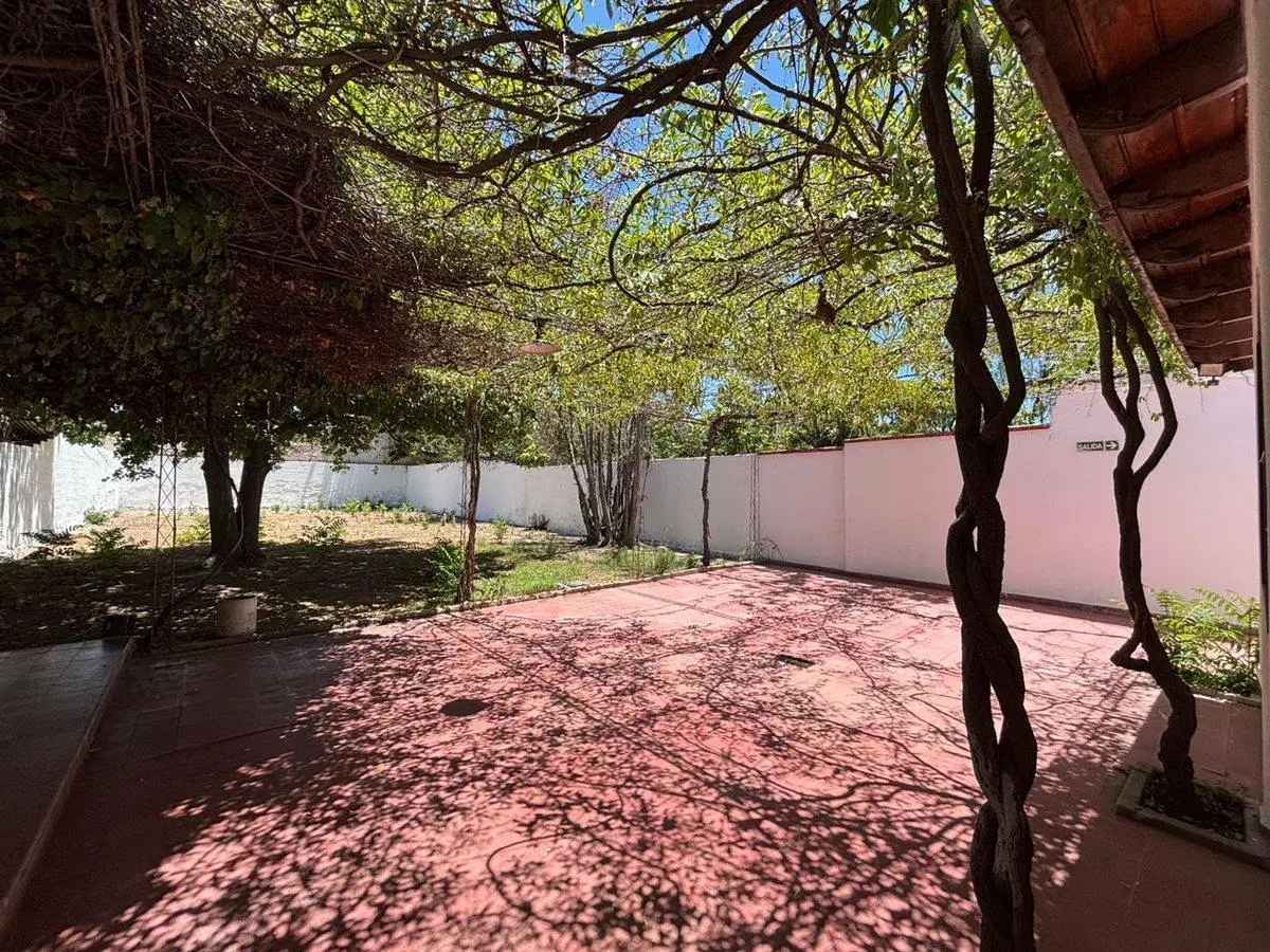 VENTA HERMOSA CASA CON TERRENO DE 600M2, MAIPÚ 2