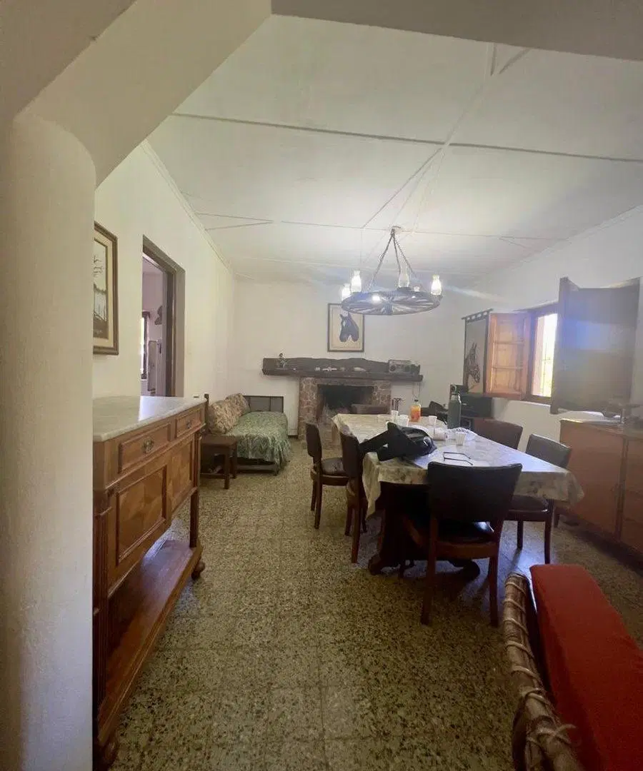Venta Lote con Galpón y casa a refaccionar 5