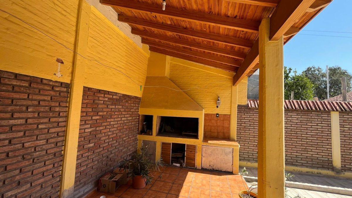 Foto de Hermosa casa esquina en venta – Cc. Vigil, Maipu., imagen 2