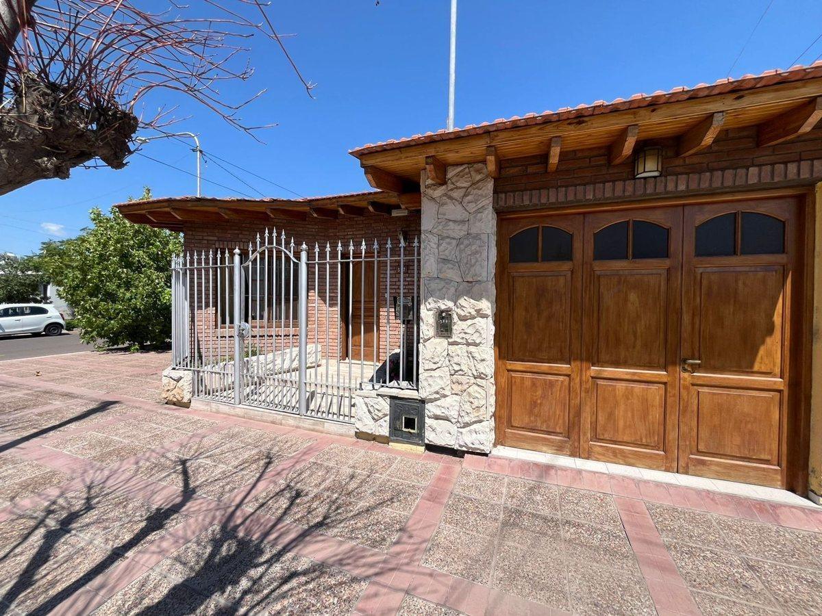 Foto de Hermosa casa esquina en venta – Cc. Vigil, Maipu., imagen 5