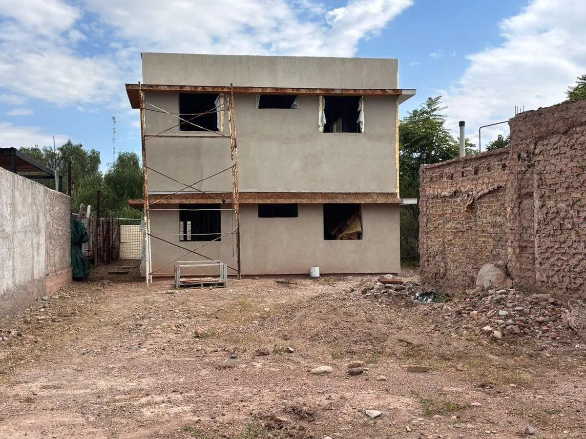 COMPLEJO DE DPTOS. EN OBRA! OPORTUNIDAD! 4