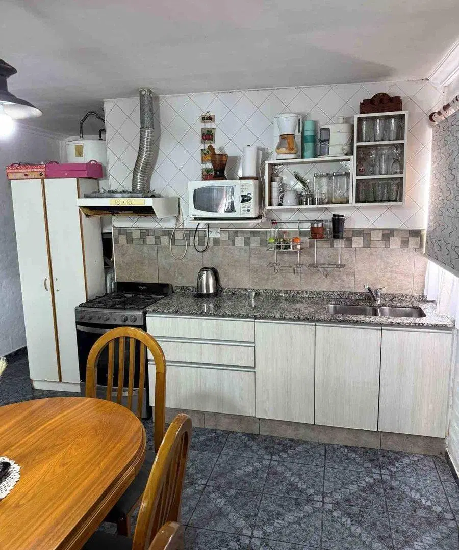 Casa en venta en Maipú – 3 dormitorios, y cochera 5