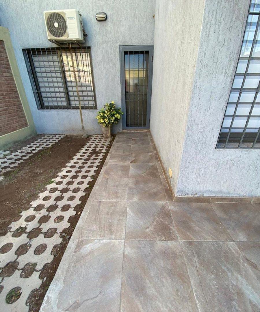 Foto de VENTA DE EXCELENTE DUPLEX BARRIO VIEJO TONEL 2, imagen 3