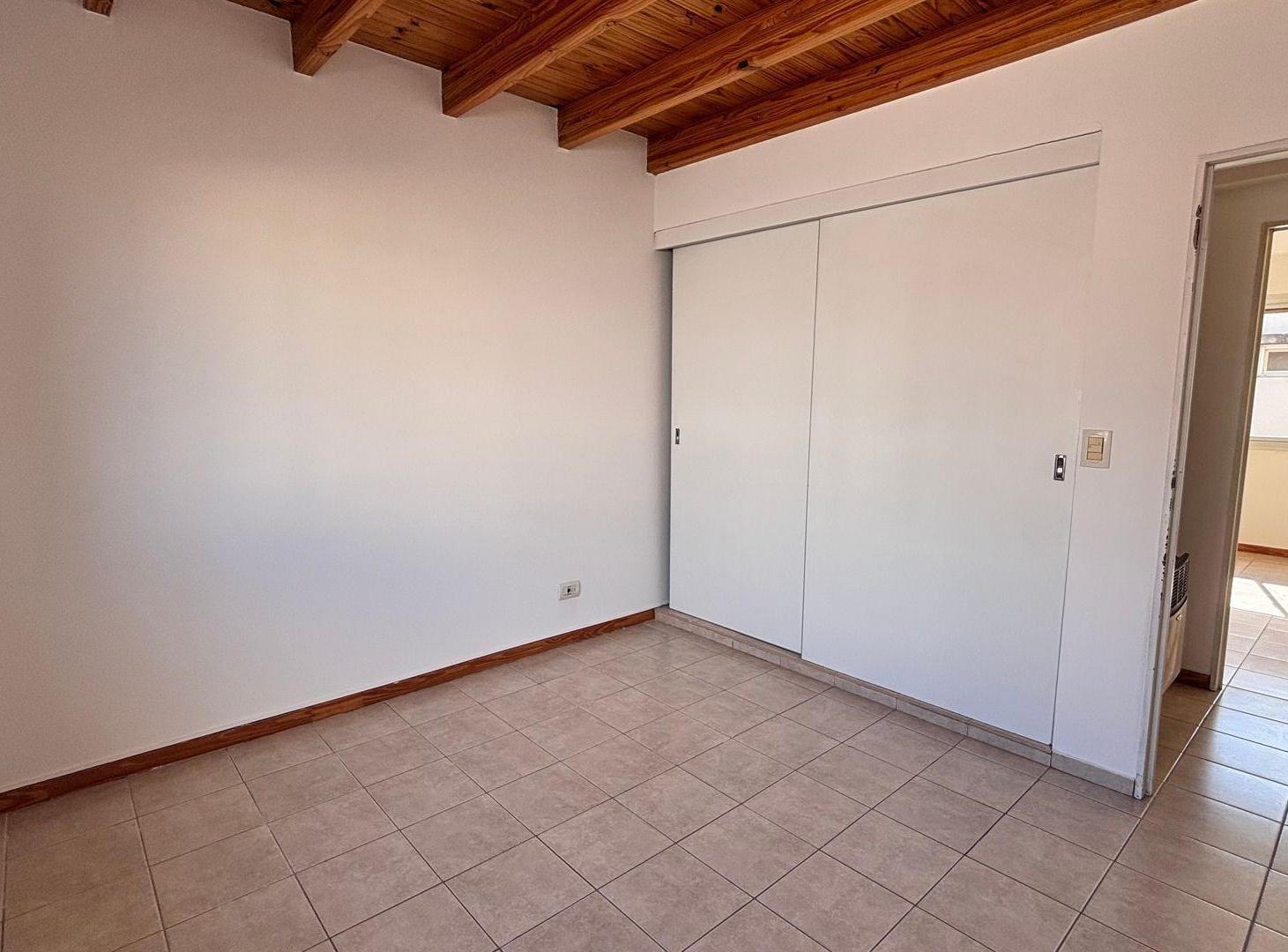 Foto de VENTA DUPLEX Bº SEMIPRIVADO SOLARES DE URQUIZA, imagen 3