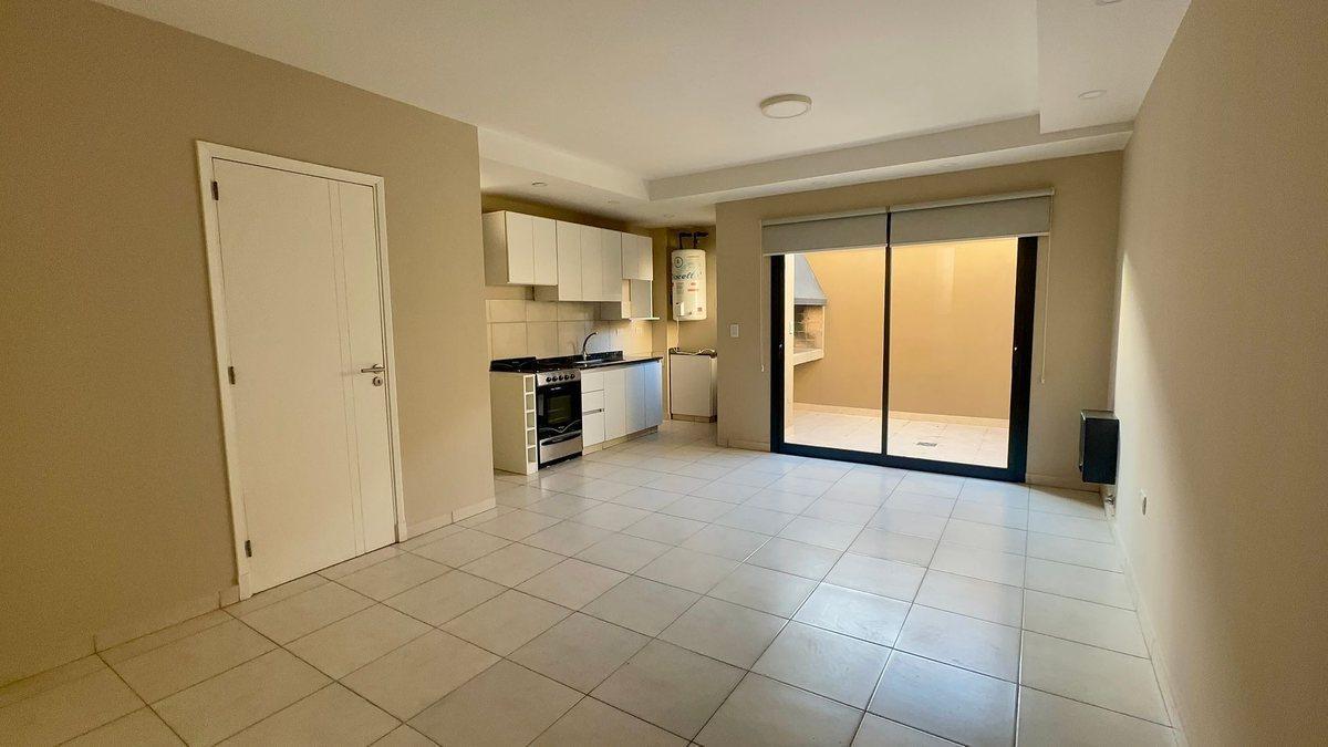 Foto de ALQUILER DUPLEX 2 HABS - Bº PRIVADO CORTADERAS III, imagen 2