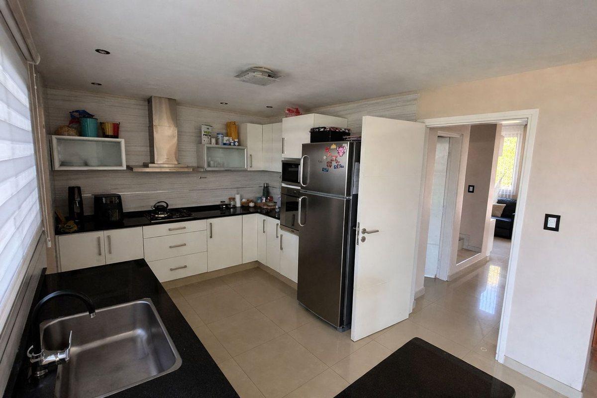 Foto de VENTA GRAN CASA BARRIO PRIVADO PORTICO DEL SOL II, imagen 2