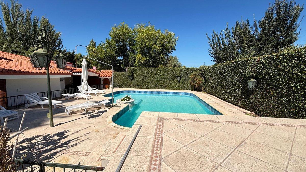 Foto de GRAN CASA DE CATEGORÍA SOBRE DARRAGUEIRA, CHACRAS, imagen 2