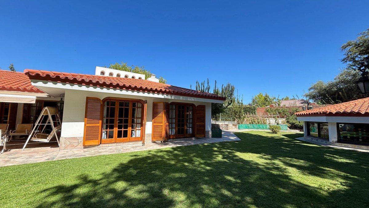 Foto de GRAN CASA DE CATEGORÍA SOBRE DARRAGUEIRA, CHACRAS, imagen 1