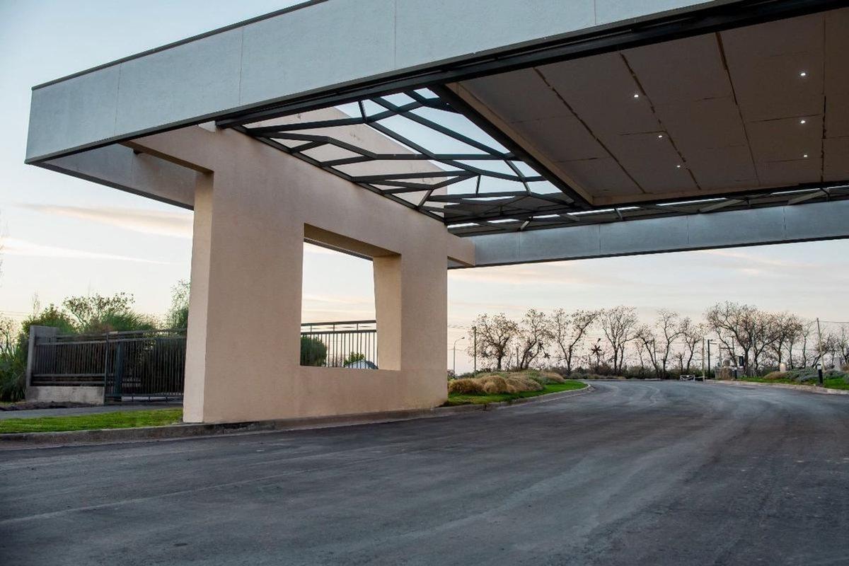 Foto de VENTA TERRENO BARRIO PRIVADO LAS RETAMAS, imagen 1