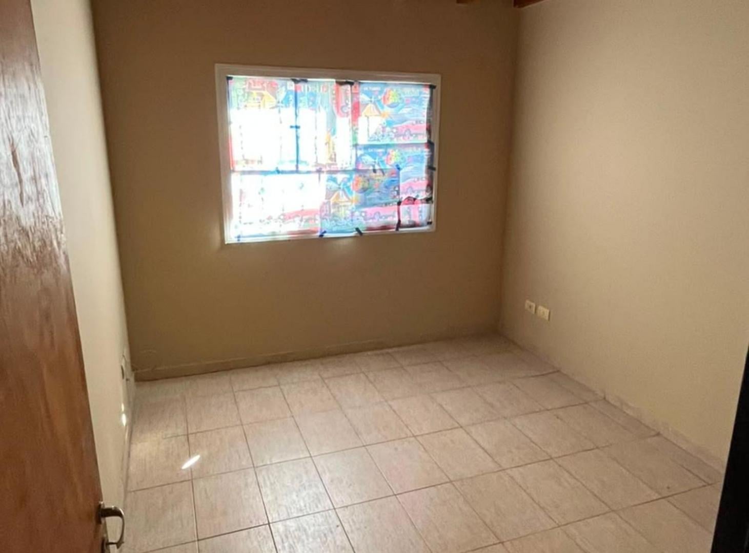 Foto de CASA EN ALQUILER CON AMPLIO JARDIN EN LAS HERAS, imagen 2