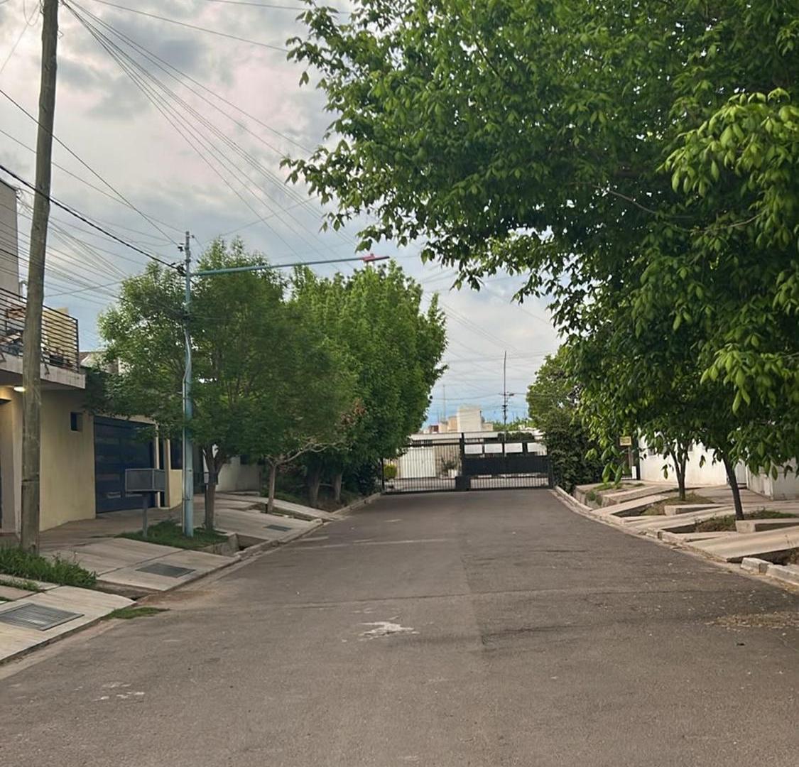 Foto de TERRENO EN VENTA EN BARRIO CERRADO, GODOY CRUZ., imagen 4